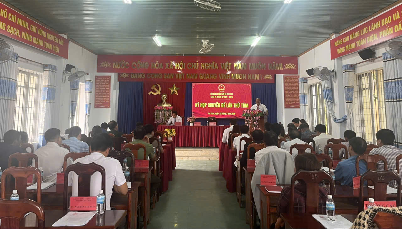 HĐND xã Krông Nô tổ chức Kỳ họp chuyên đề lần thứ Tám, kiện toàn nhân sự UBND xã