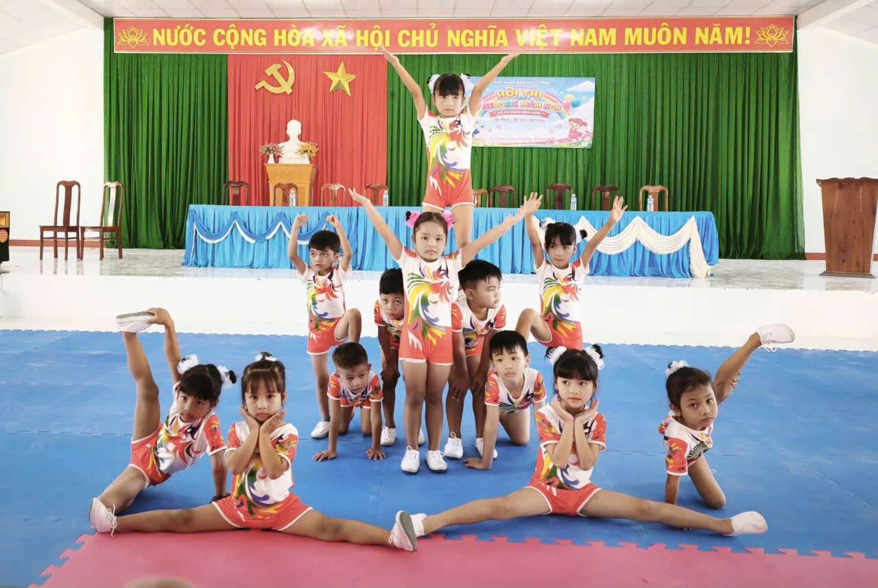 Xã Krông Nô tổ chức Hội thi Aerobic cấp xã năm học 2025 – 2026